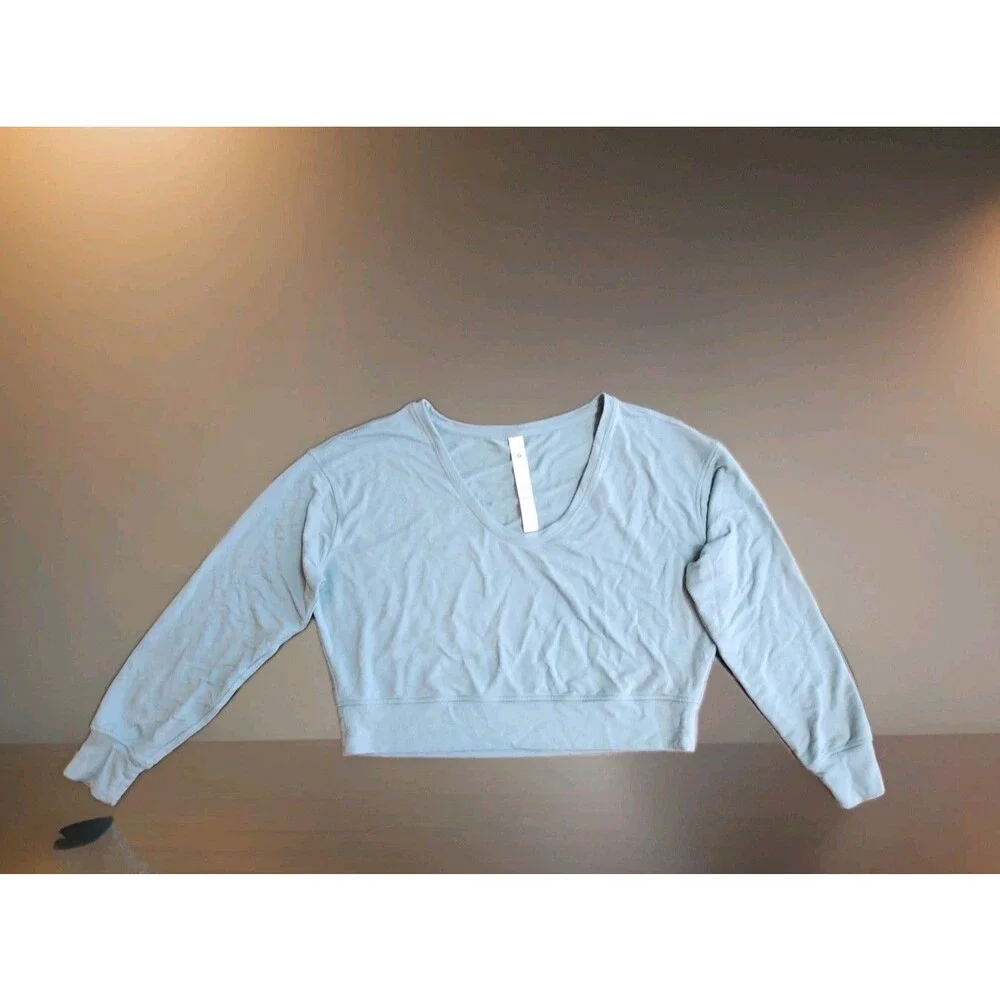 Lululemon NWOT Oversized Cropped Long Sleeve Sage Green Sweatshirt Sz Small